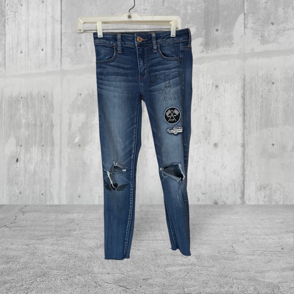 * ❤️ AMERICAN EAGLE  Open Road embroidered distressed jegging  SIZE: 0 - Picture 3 of 11
